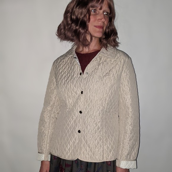 Vintage: diamond quilted jacket w/ polka dot liner, snap buttons, & collar - Picture 8 of 11